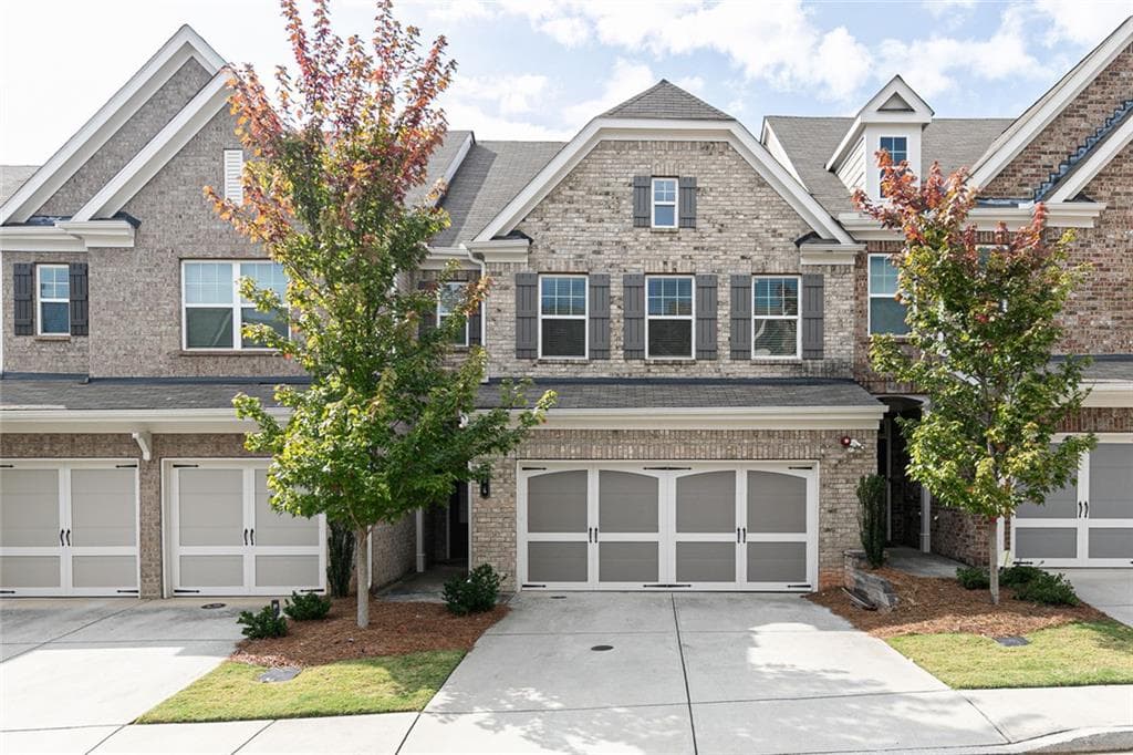 3 bedroom, 3 bathroom, 2,055 sq ft townhouse for sale at 584 Bright Street, Marietta, GA 30064 — photo 1 of 29