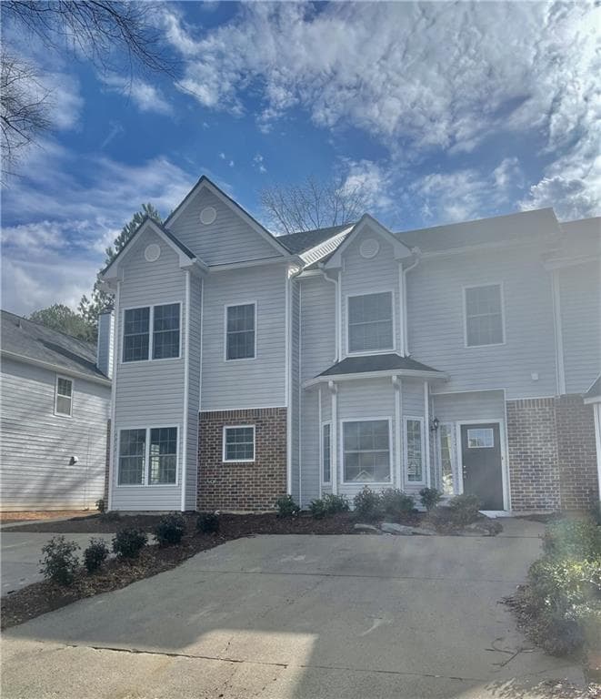 4 bedroom, 4 bathroom townhouse for rent at 4034 Oak glenn Drive, Duluth, GA 30096 for $2,600 a month — photo 1 of 19
