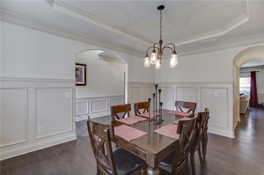 6 bedroom, 5 bathroom, 4,630 sq ft single family residence for sale at 4820 Rockingham Run, Cumming, GA 30040 — photo 6