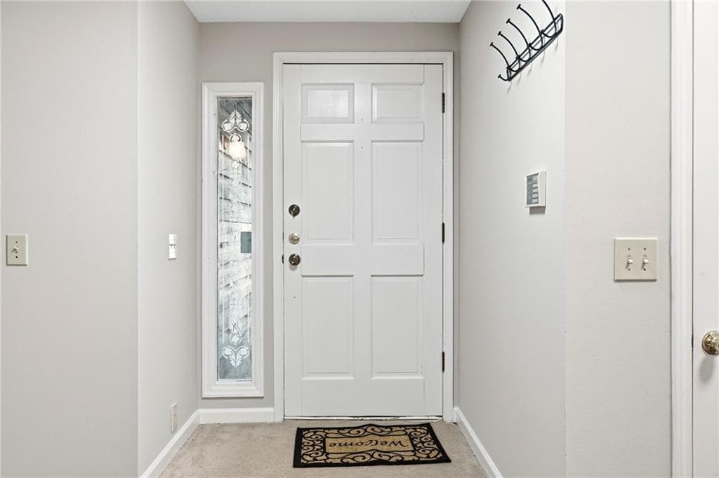 3 bedroom, 2 bathroom, 1,651 sq ft single family residence for sale at 4738 Jamerson Forest Circle, Marietta, GA 30066 — photo 4