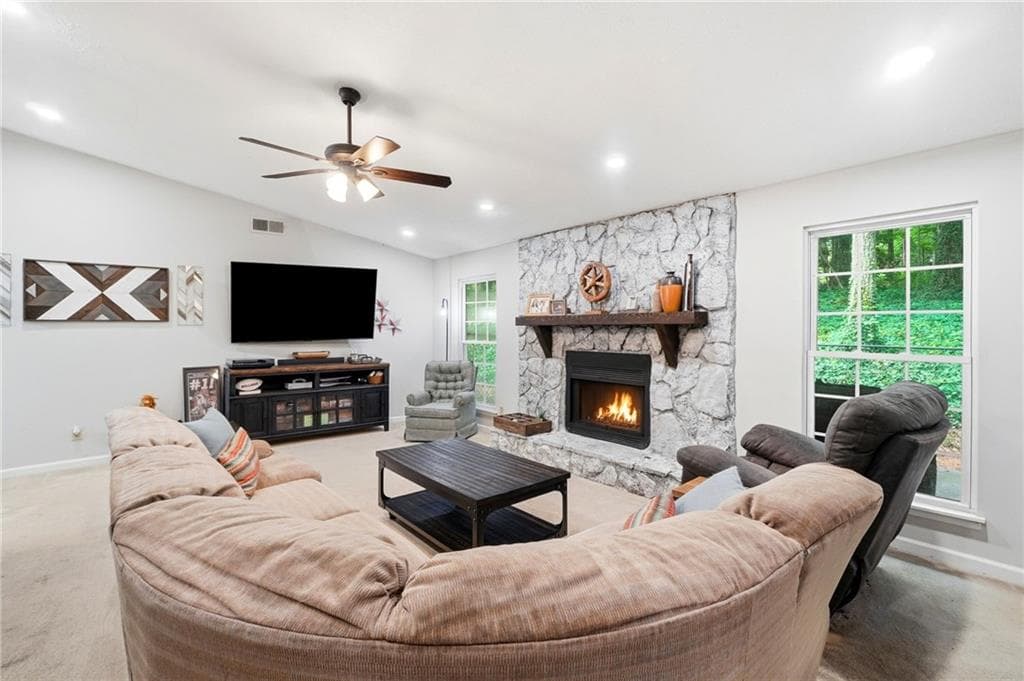 3 bedroom, 2 bathroom, 1,651 sq ft single family residence for sale at 4738 Jamerson Forest Circle, Marietta, GA 30066 — photo 6