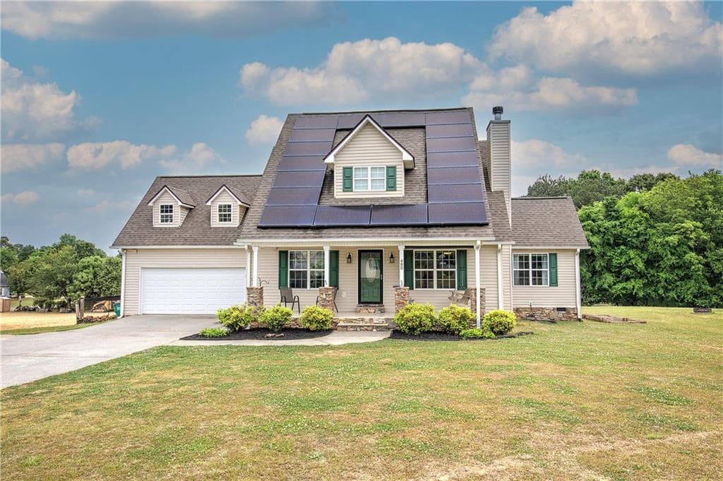 3 bedroom, 2 bathroom, 1,635 sq ft single family residence for sale at 480 Beason Road, Calhoun, GA 30701