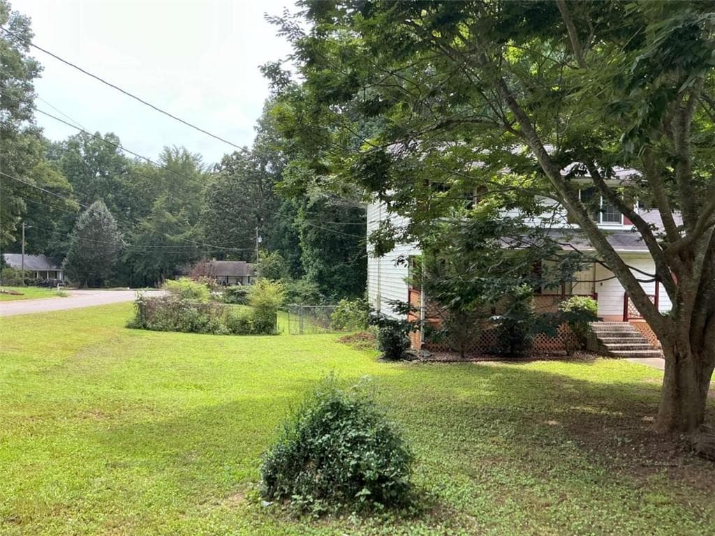 4 bedroom, 4 bathroom single family residence for sale at 125 Bob White Drive, Stockbridge, GA 30281 — photo 2