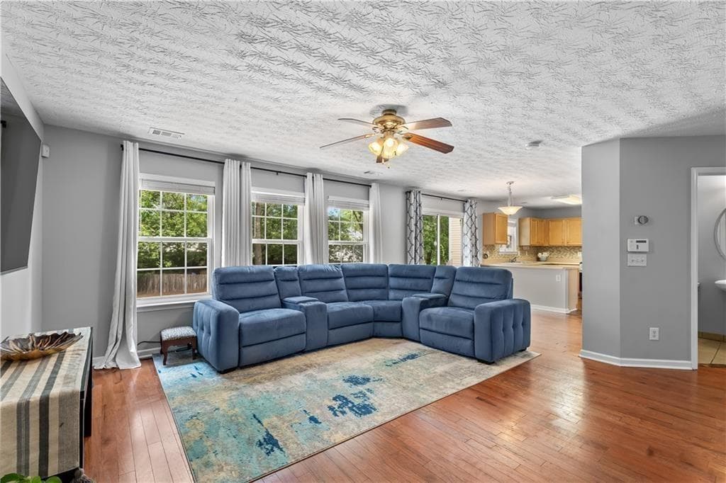 4 bedroom, 3 bathroom, 2,288 sq ft single family residence for sale at 411 Sugar Maple Court, Canton, GA 30114 — photo 5