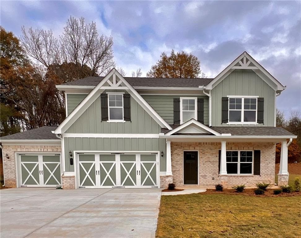 4 bedroom, 4 bathroom, 2,803 sq ft single family residence for sale at 635 Rocky Springs Drive, Jefferson, GA 30549