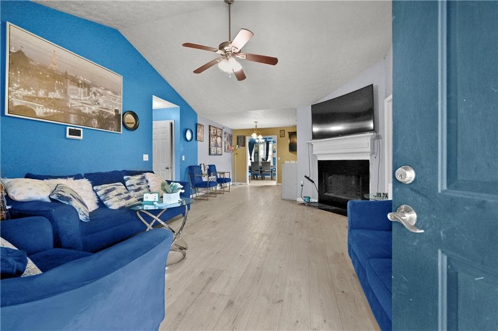 6 bedroom, 2 bathroom, 2,904 sq ft single family residence for sale at 125 Tricias Way, Temple, GA 30179 — photo 10