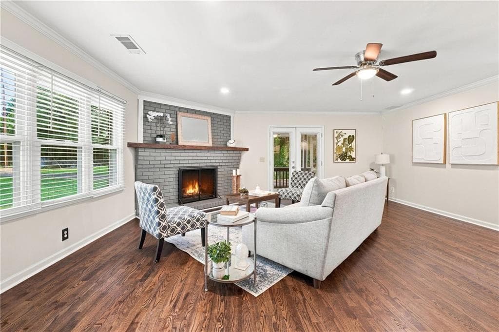 3 bedroom, 2 bathroom, 1,474 sq ft single family residence for sale at 4691 Roberta Circle, Austell, GA 30106 — photo 10
