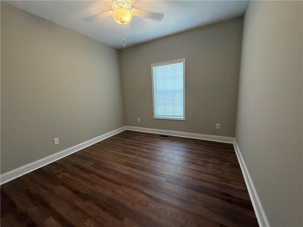 3 bedroom, 2 bathroom single family residence for rent at 519 Liberty Park Drive, Gainesville, GA 30501 for $1,895 a month — photo 9
