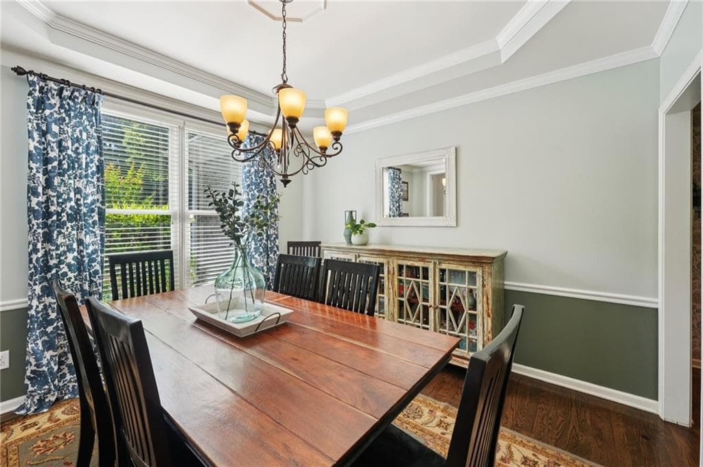 6 bedroom, 5 bathroom, 4,854 sq ft single family residence for sale at 5980 Wilmington Court, Cumming, GA 30040 — photo 8