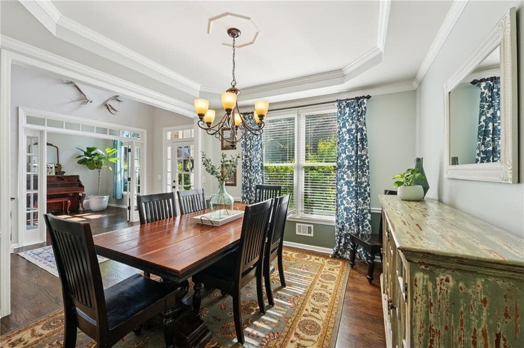 6 bedroom, 5 bathroom, 4,854 sq ft single family residence for sale at 5980 Wilmington Court, Cumming, GA 30040 — photo 9