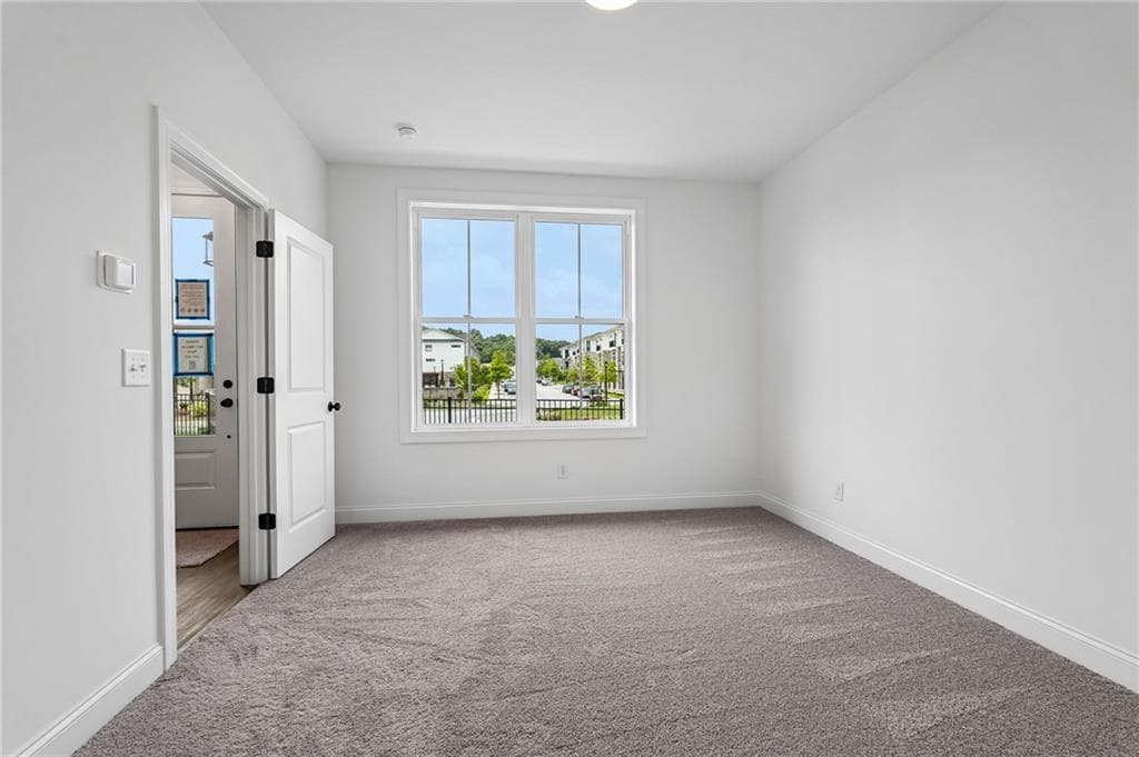 3 bedroom, 4 bathroom, 2,004 sq ft townhouse for sale at 4211 Millcroft Place 215, Buford, GA 30518 — photo 7
