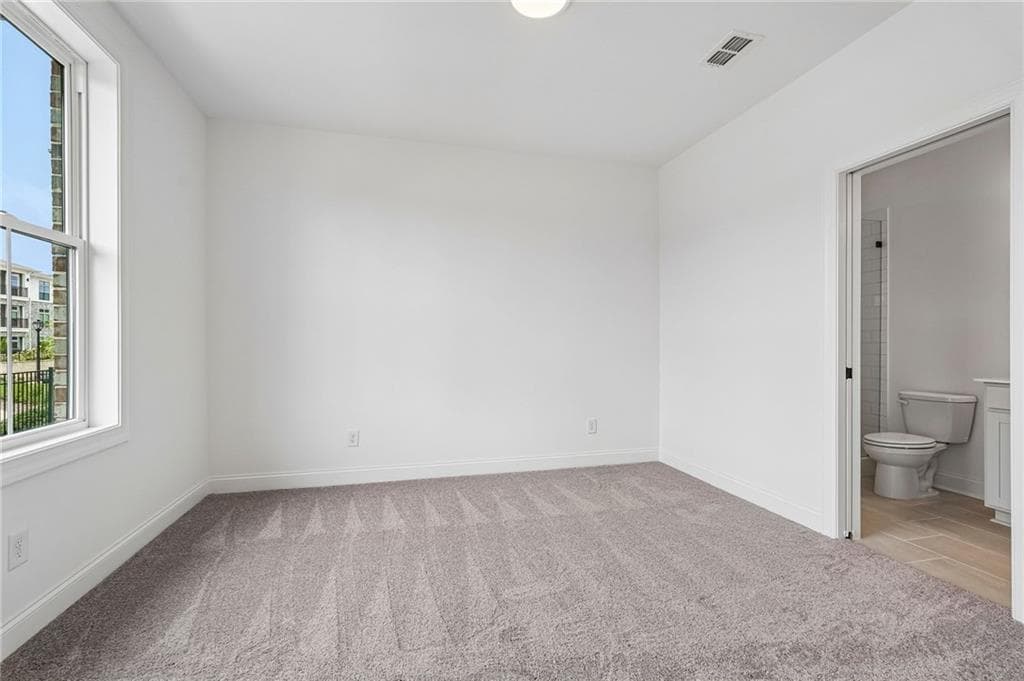 3 bedroom, 4 bathroom, 2,004 sq ft townhouse for sale at 4211 Millcroft Place 215, Buford, GA 30518 — photo 8