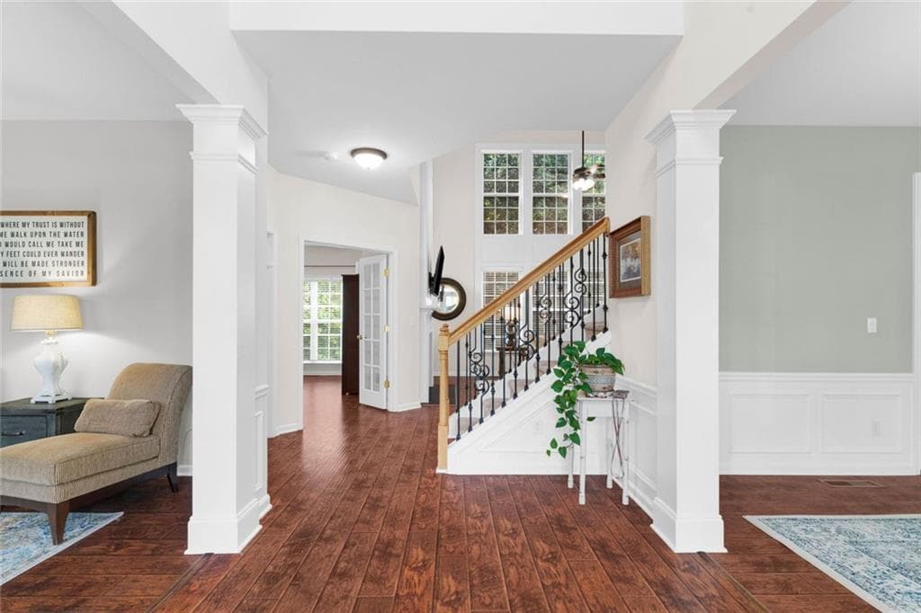 5 bedroom, 4 bathroom, 3,694 sq ft single family residence under contract at 517 Elkhorn Place, Woodstock, GA 30189 — photo 4