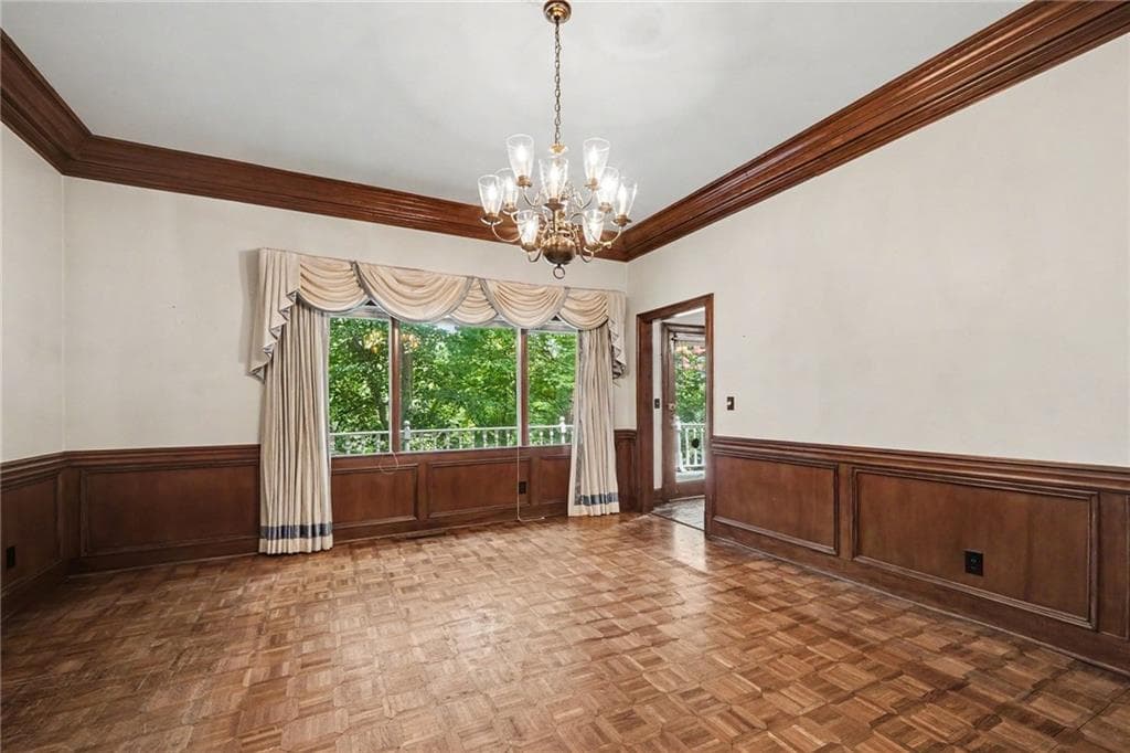 5 bedroom, 5 bathroom, 5,032 sq ft single family residence for sale at 6415 River Chase Circle, Sandy Springs, GA 30328 — photo 10
