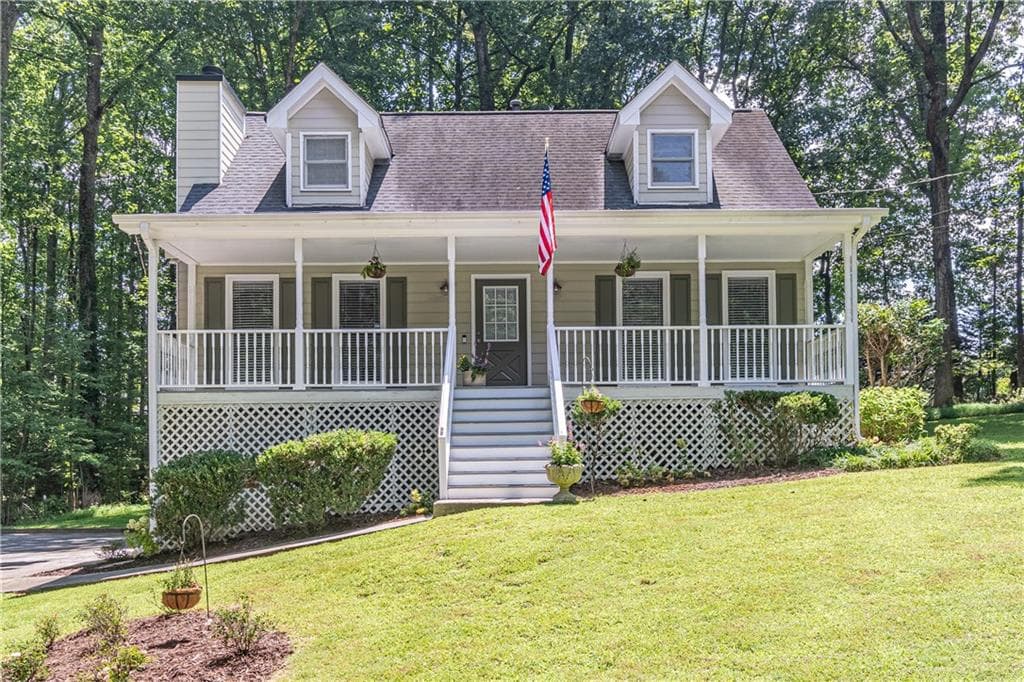 3 bedroom, 2 bathroom single family residence for rent at 5747 Starboard Court, Buford, GA 30518 for $2,350 a month — photo 4