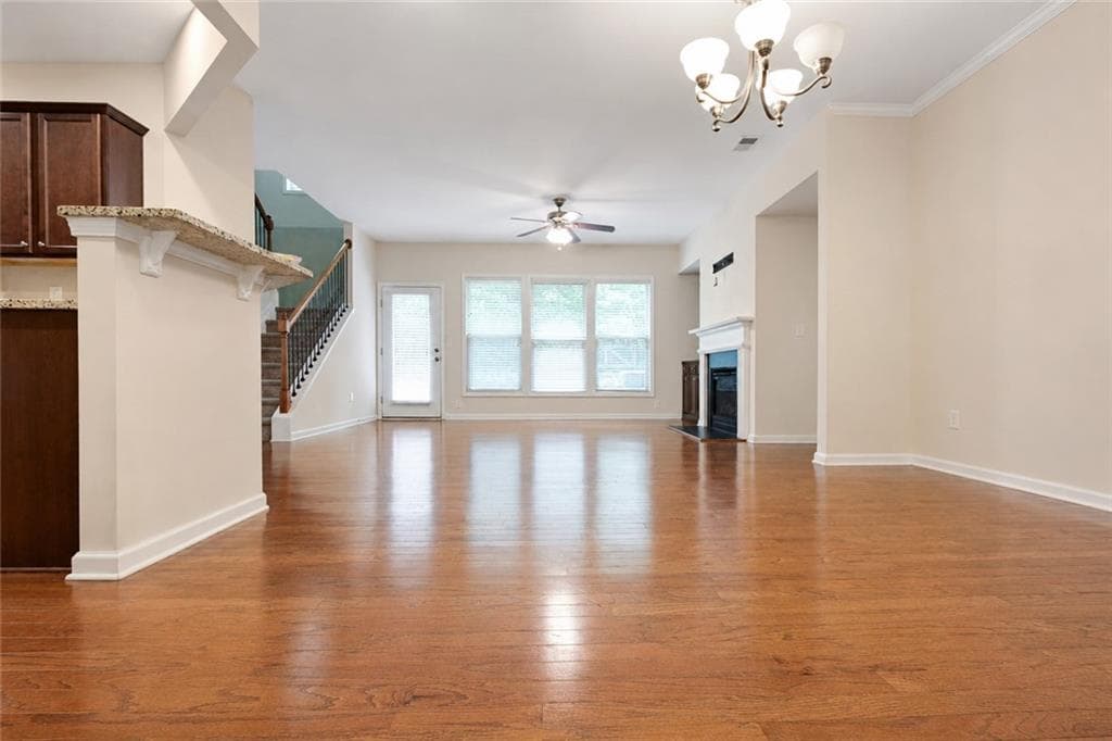 3 bedroom, 3 bathroom, 1,966 sq ft townhouse for rent at 2132 Greencrest Circle, Alpharetta, GA 30004 for $2,499 a month — photo 3