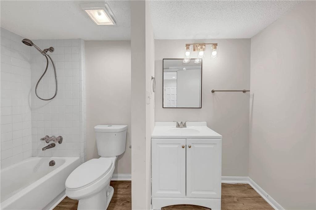 3 bedroom, 3 bathroom, 1,780 sq ft townhouse for sale at 708 Serramonte Drive, Marietta, GA 30068 — photo 6