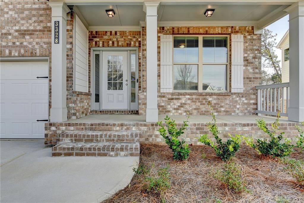 4 bedroom, 3 bathroom, 2,736 sq ft single family residence for sale at 3328 Sir Gregory Manor, Lawrenceville, GA 30044 — photo 4