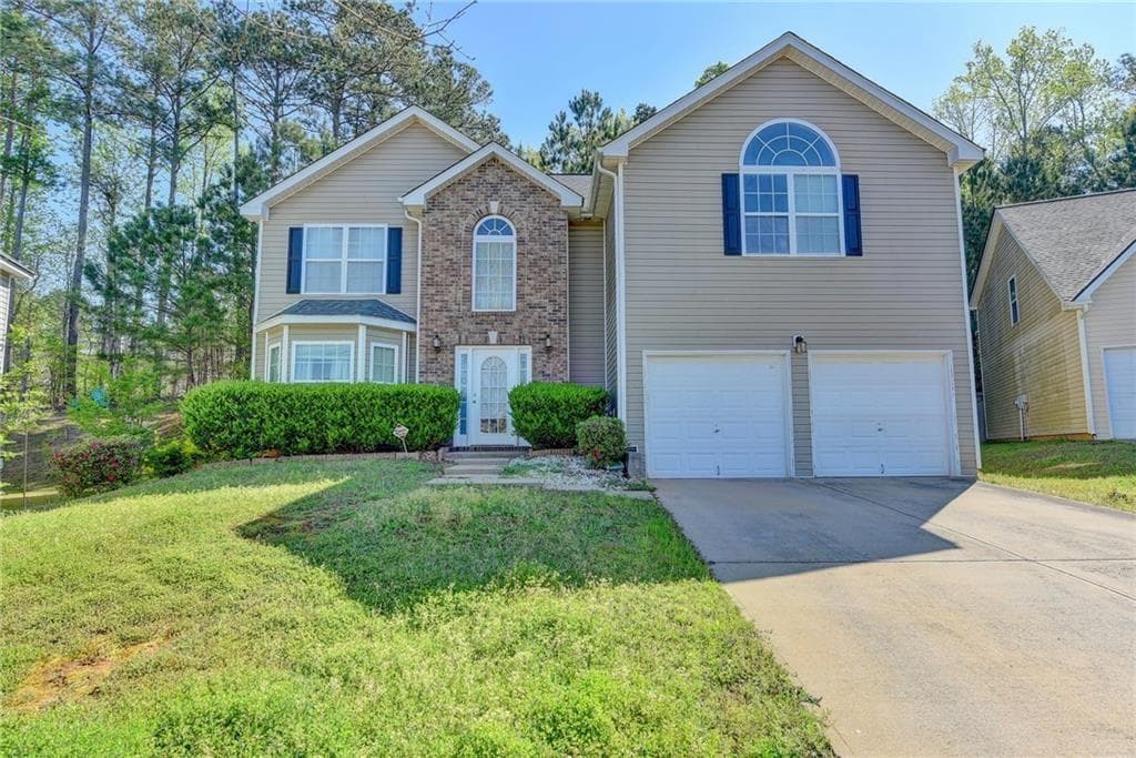 4 bedroom, 3 bathroom, 2,330 sq ft single family residence for rent at 5064 MICHAEL JAY Street, Snellville, GA 30039 for $2,395 a month — photo 2