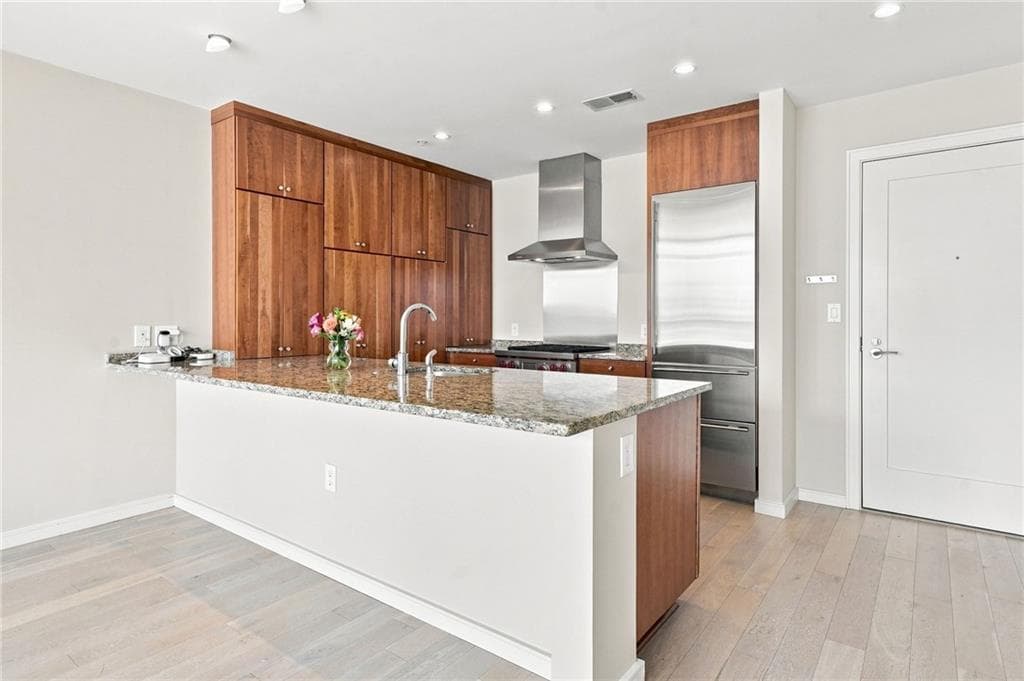 1 bedroom, 1 bathroom, 930 sq ft condominium for sale at 3325 Piedmont Road 1910, Atlanta, GA 30305 — photo 5