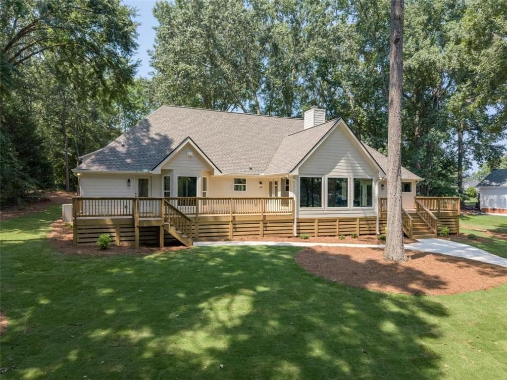 5 bedroom, 5 bathroom, 2,888 sq ft single family residence for sale at 200 Whitney Street, Eatonton, GA 31024 — photo 5