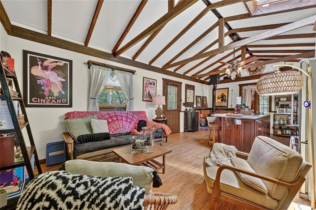 1 bedroom, 1 bathroom, 666 sq ft single family residence under contract at 100 Wing Circle, Ellijay, GA 30536 — photo 5