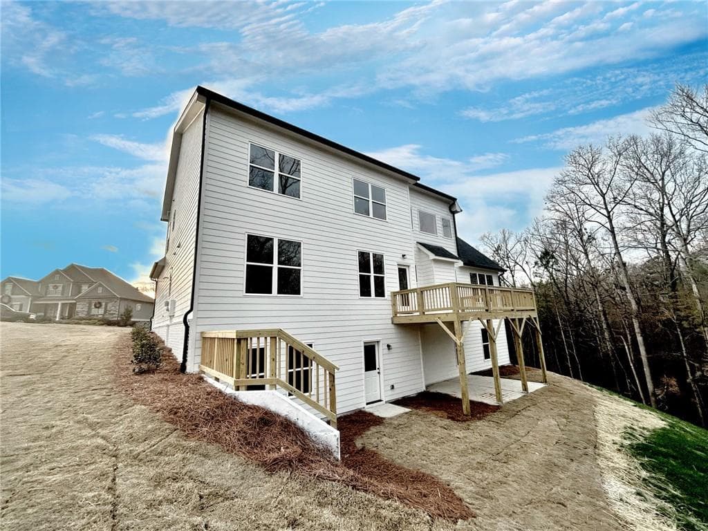 6 bedroom, 4 bathroom, 3,137 sq ft single family residence for sale at 1695 Darby Road, Waleska, GA 30183 — photo 5