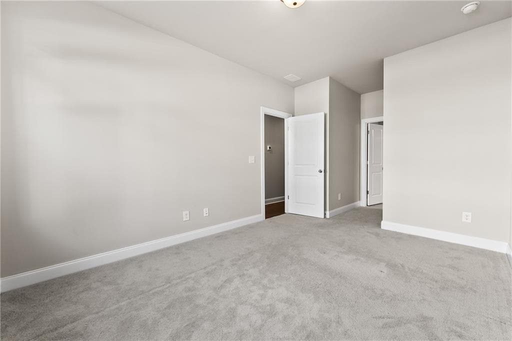 3 bedroom, 4 bathroom, 2,340 sq ft townhouse for sale at 2423 Figaro Drive, Atlanta, GA 30339 — photo 5