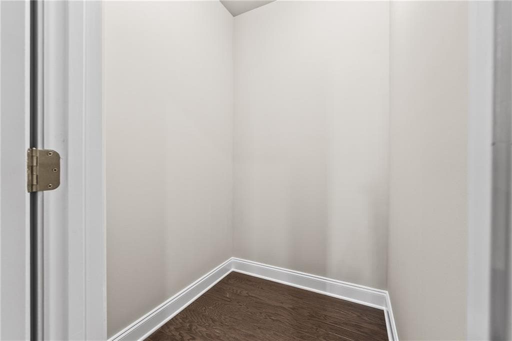 3 bedroom, 4 bathroom, 2,340 sq ft townhouse for sale at 2423 Figaro Drive, Atlanta, GA 30339 — photo 8