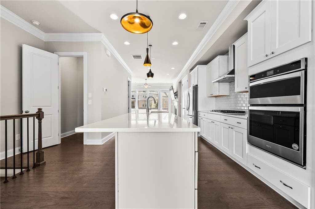 3 bedroom, 4 bathroom, 2,340 sq ft townhouse for sale at 2423 Figaro Drive, Atlanta, GA 30339 — photo 10