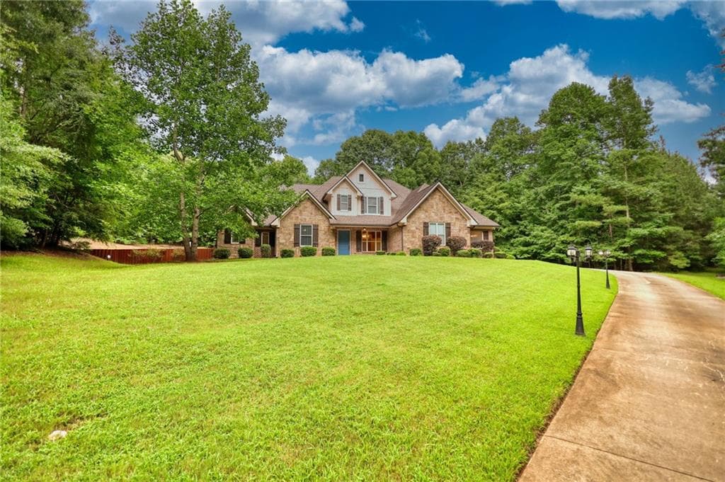 7 bedroom, 7 bathroom, 6,365 sq ft single family residence for sale at 360 Wyldewoode Drive, Mcdonough, GA 30253 — photo 3