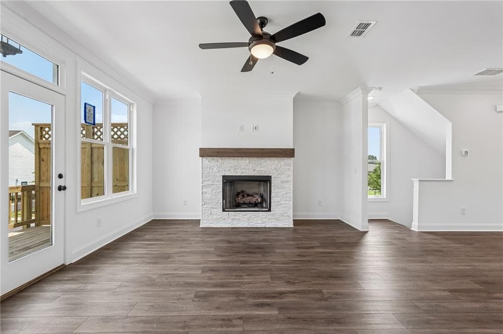 3 bedroom, 4 bathroom, 1,893 sq ft townhouse for sale at 4201 Millcroft Place 220, Buford, GA 30518 — photo 8