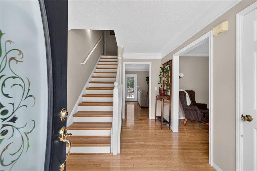 3 bedroom, 3 bathroom, 3,059 sq ft single family residence for sale at 860 Scenic Lake Drive, Lawrenceville, GA 30045 — photo 6