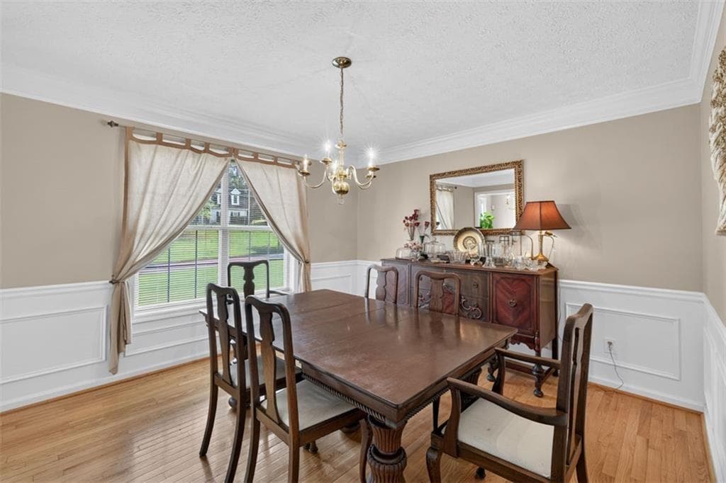 3 bedroom, 3 bathroom, 3,059 sq ft single family residence for sale at 860 Scenic Lake Drive, Lawrenceville, GA 30045 — photo 8