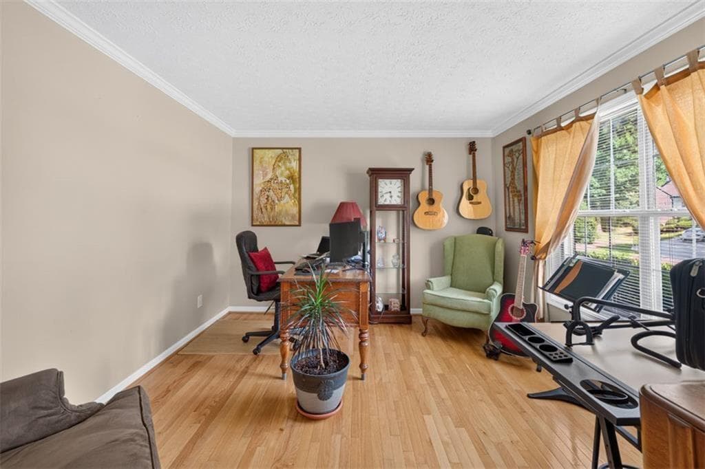 3 bedroom, 3 bathroom, 3,059 sq ft single family residence for sale at 860 Scenic Lake Drive, Lawrenceville, GA 30045 — photo 9