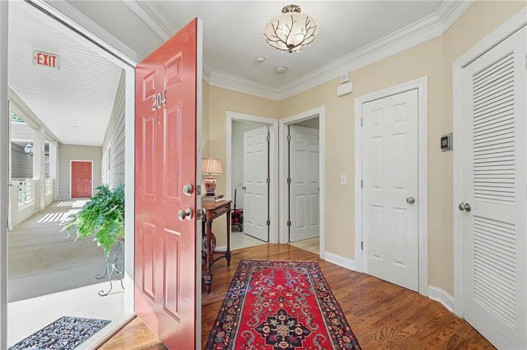 2 bedroom, 2 bathroom, 1,872 sq ft condominium under contract at 751 killearney Way 204F, Clayton, DC 20525 — photo 7