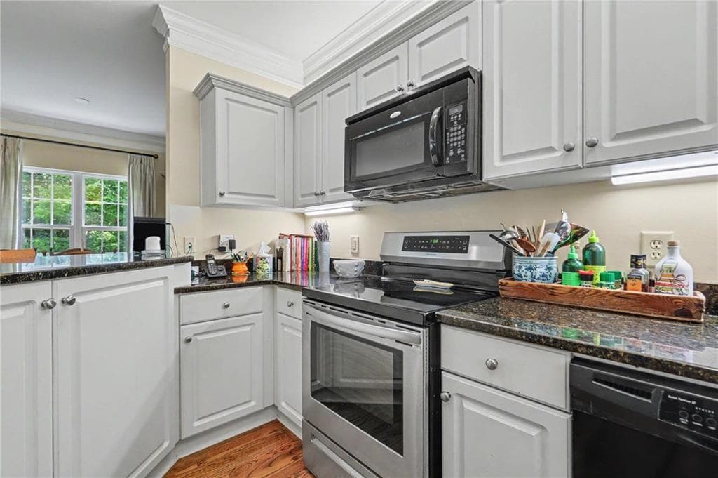 2 bedroom, 2 bathroom, 1,872 sq ft condominium under contract at 751 killearney Way 204F, Clayton, DC 20525 — photo 10