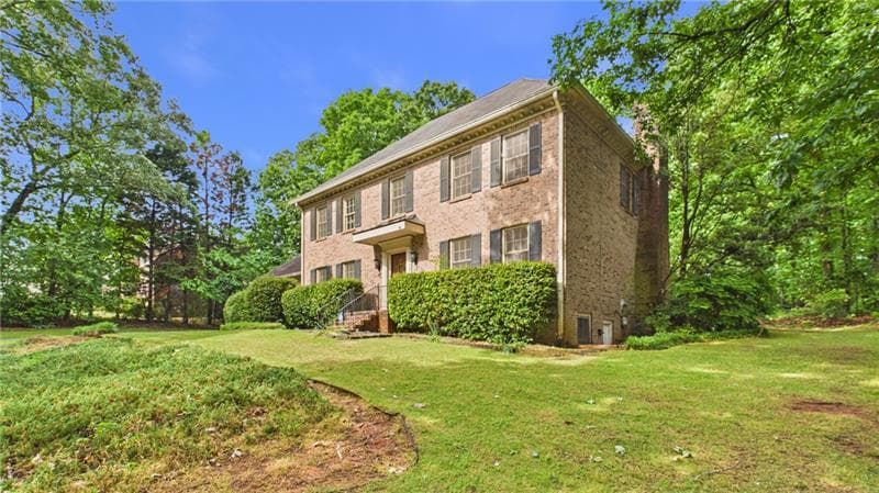 5 bedroom, 4 bathroom, 3,654 sq ft single family residence for sale at 2597 W Harvest Drive, Conyers, GA 30013 — photo 3
