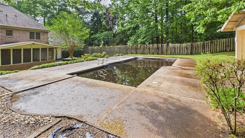 5 bedroom, 4 bathroom, 3,654 sq ft single family residence for sale at 2597 W Harvest Drive, Conyers, GA 30013 — photo 7