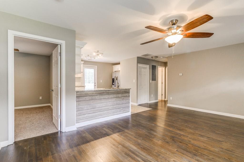 3 bedroom, 2 bathroom, 1,334 sq ft single family residence for rent at 567 Ashburton Avenue, Decatur, GA 30032 for $2,195 a month — photo 8