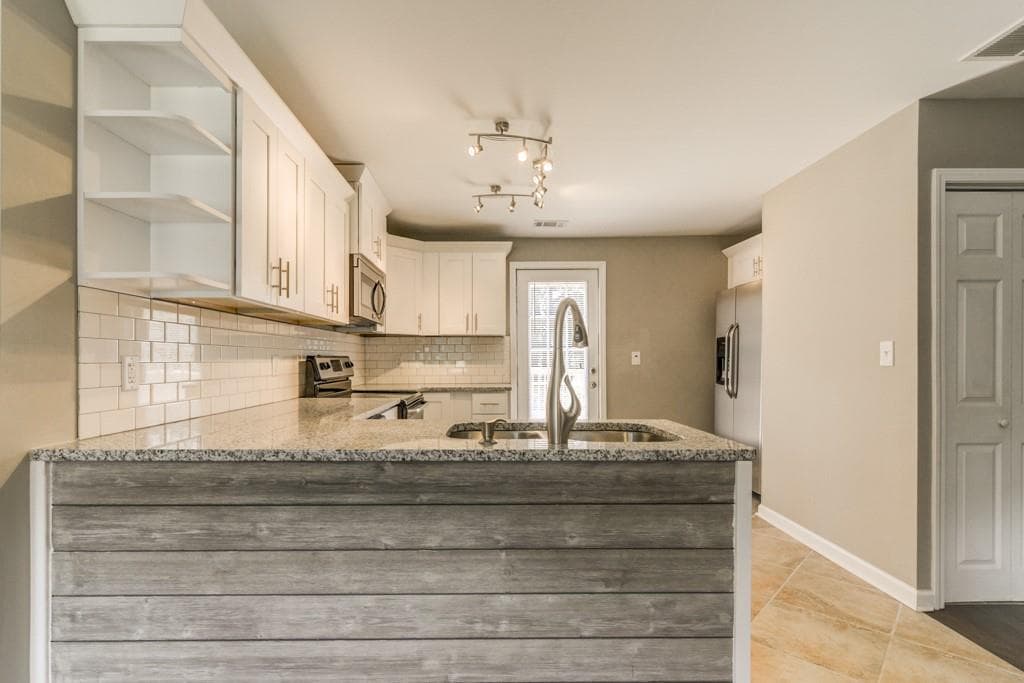 3 bedroom, 2 bathroom, 1,334 sq ft single family residence for rent at 567 Ashburton Avenue, Decatur, GA 30032 for $2,195 a month — photo 9