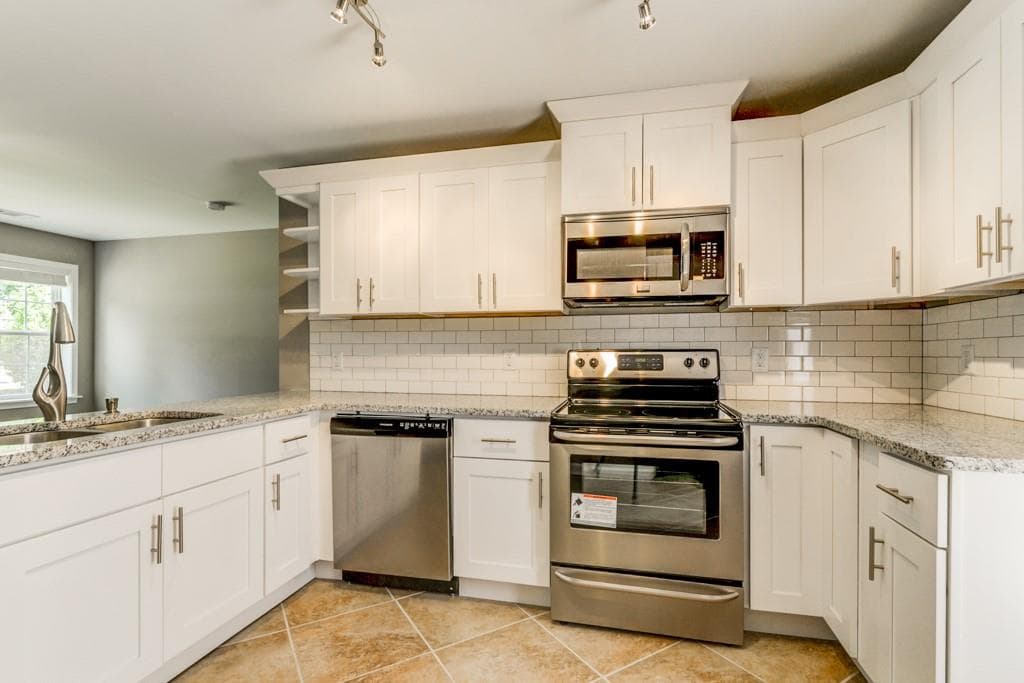 3 bedroom, 2 bathroom, 1,334 sq ft single family residence for rent at 567 Ashburton Avenue, Decatur, GA 30032 for $2,195 a month — photo 4