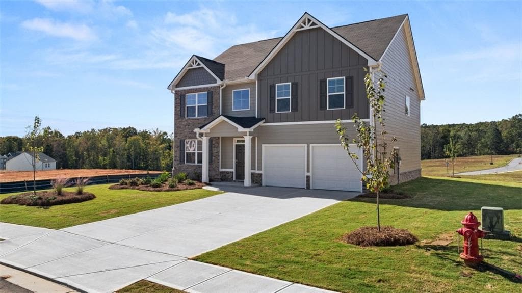 4 bedroom, 3 bathroom, 2,608 sq ft single family residence for sale at 834 Trillium Drive, Locust Grove, GA 30248 — photo 3