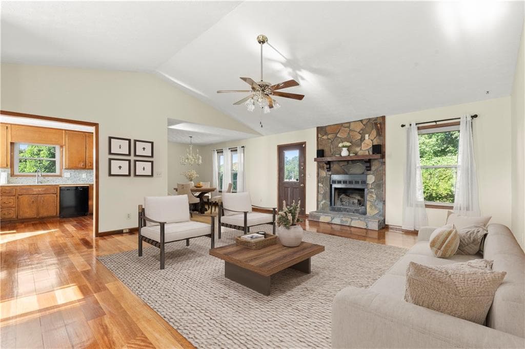 4 bedroom, 3 bathroom, 2,536 sq ft single family residence for sale at 2315 St James Court, Marietta, GA 30066 — photo 5