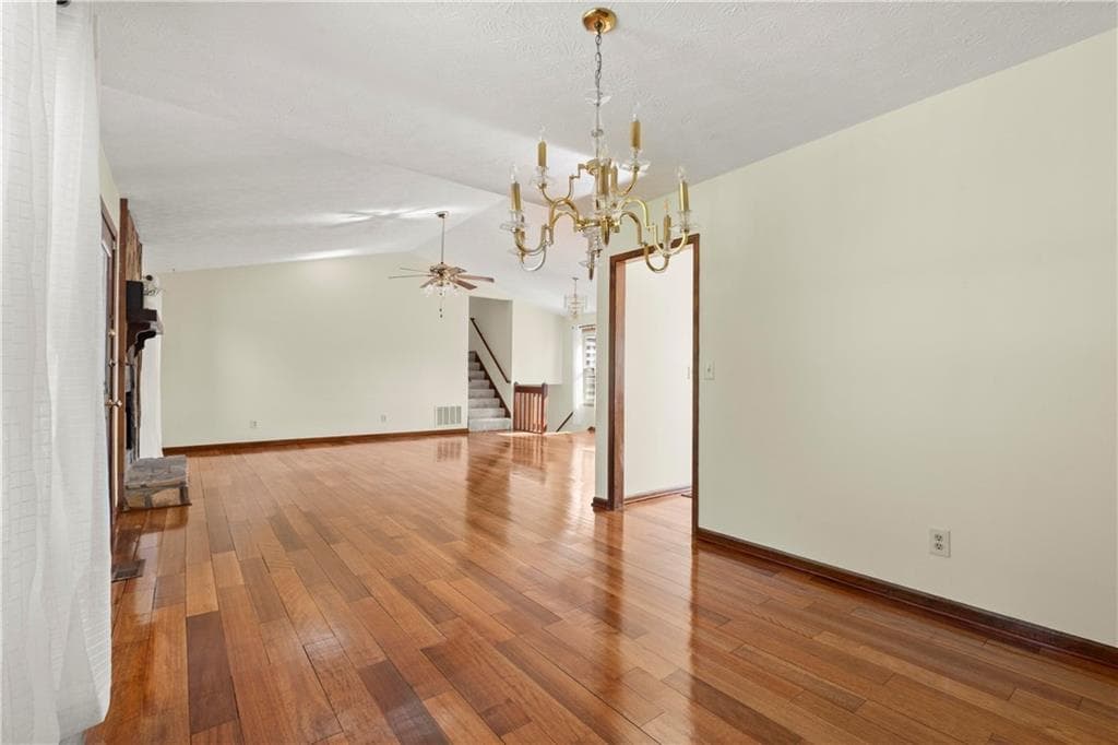 4 bedroom, 3 bathroom, 2,536 sq ft single family residence for sale at 2315 St James Court, Marietta, GA 30066 — photo 9