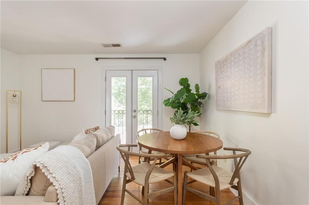 1 bedroom, 1 bathroom, 667 sq ft condominium for sale at 2023 Oakview Road 223, Atlanta, GA 30317 — photo 4