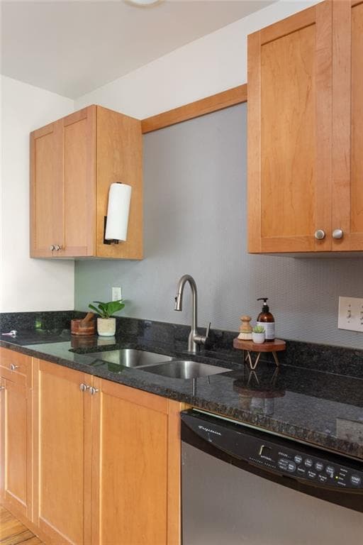 1 bedroom, 1 bathroom, 667 sq ft condominium for sale at 2023 Oakview Road 223, Atlanta, GA 30317 — photo 8