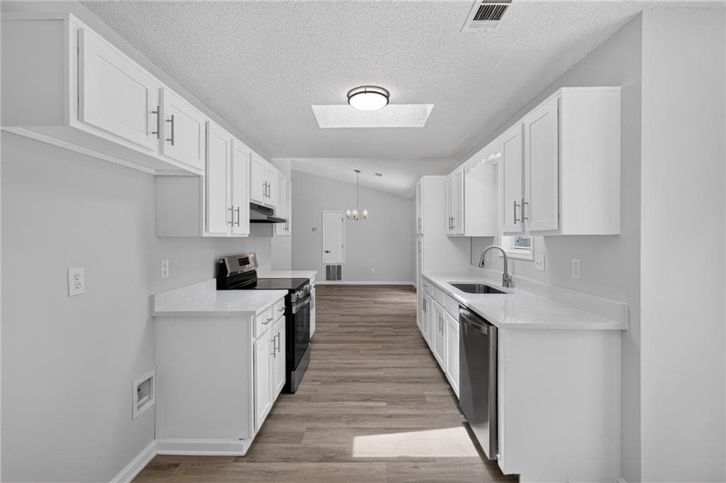 3 bedroom, 2 bathroom, 1,414 sq ft single family residence for sale at 3192 Caley Mill Drive, Powder Springs, GA 30127 — photo 9