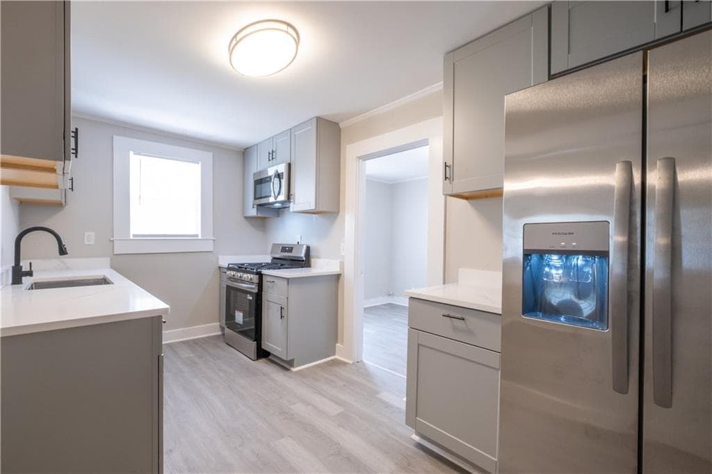 3 bedroom, 1 bathroom, 1,178 sq ft single family residence for sale at 2209 Wingate Street, Atlanta, GA 30310 — photo 5
