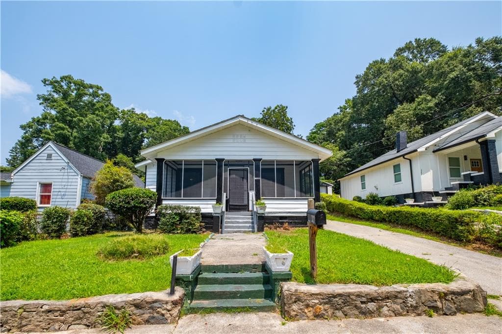 3 bedroom, 1 bathroom, 1,178 sq ft single family residence for sale at 2209 Wingate Street, Atlanta, GA 30310